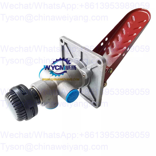 K1041095A Brake Pedal Valve for Doosan SD200 wheel loader